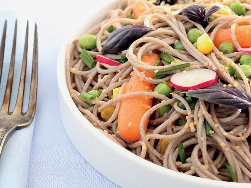 Zencefilli Ve Susam Soslu Soba Noodle