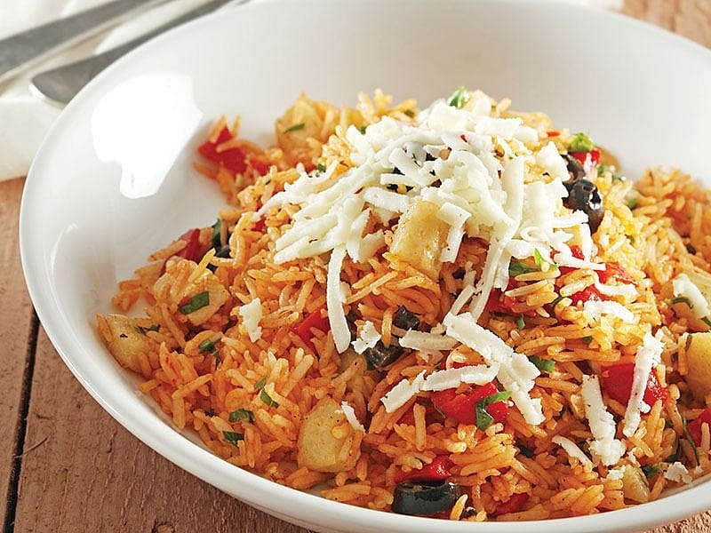 Zeytinli Meze Pilavı