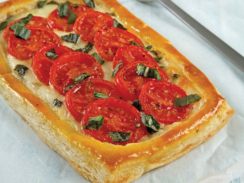 Domatesli Ve Mozzarellalı Tart