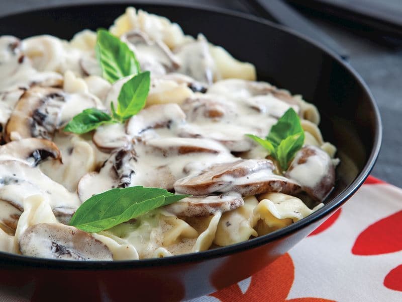 Kremalı Mantarlı Tortellini