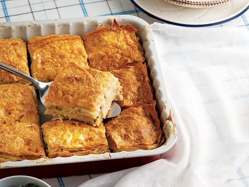 Peynirli Ve Kaymaklı Börek
