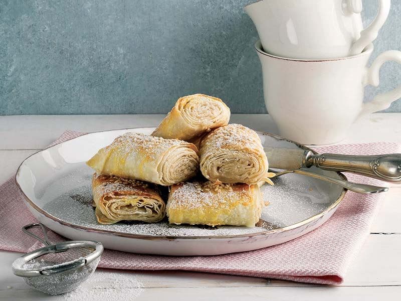 Tahinli Tatlı Çörek